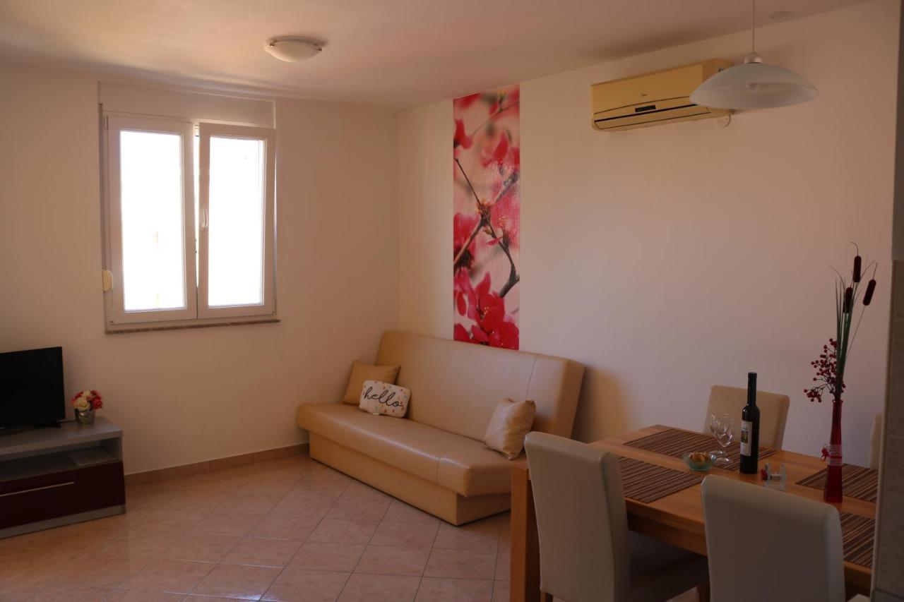Apartments Marina 沃迪切 外观 照片