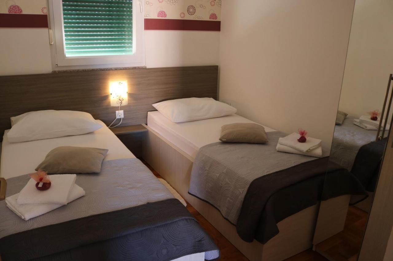 Apartments Marina 沃迪切 外观 照片