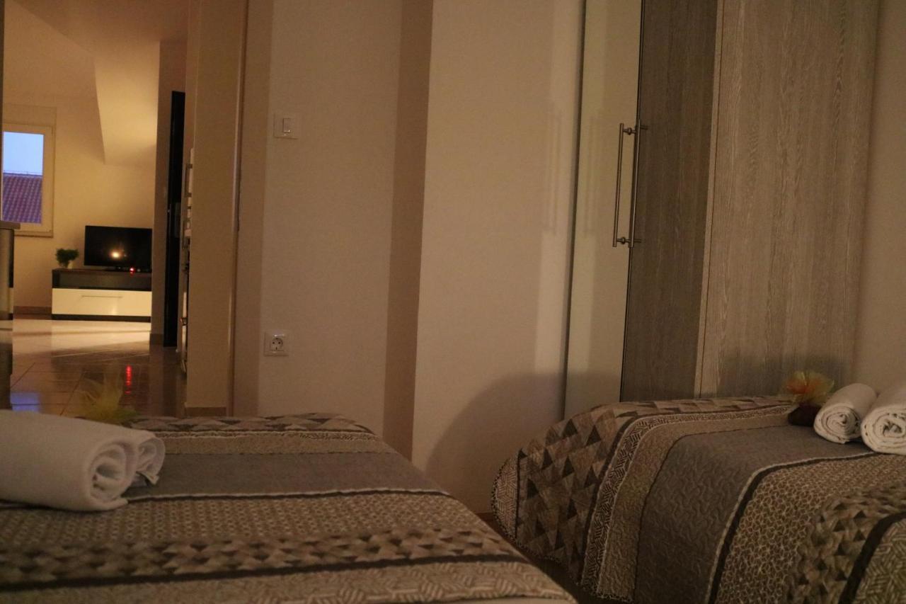 Apartments Marina 沃迪切 外观 照片