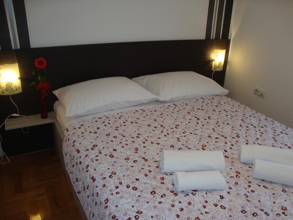 Apartments Marina 沃迪切 外观 照片