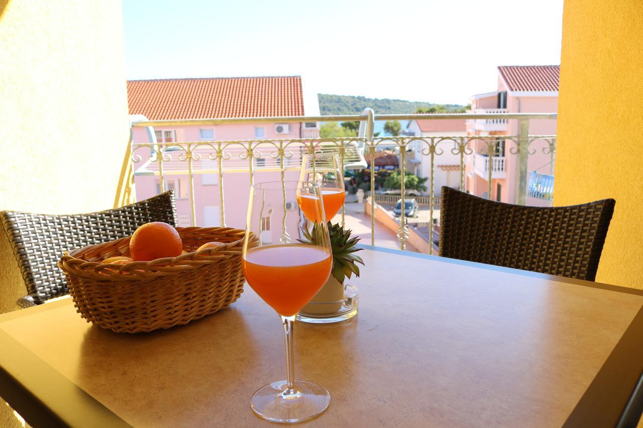 Apartments Marina 沃迪切 外观 照片